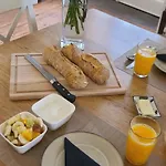 Le Manoir Du Moulin De Madame Bed & Breakfast 3*