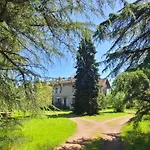 Bed & Breakfast Le Manoir Du Moulin De Madame 3*