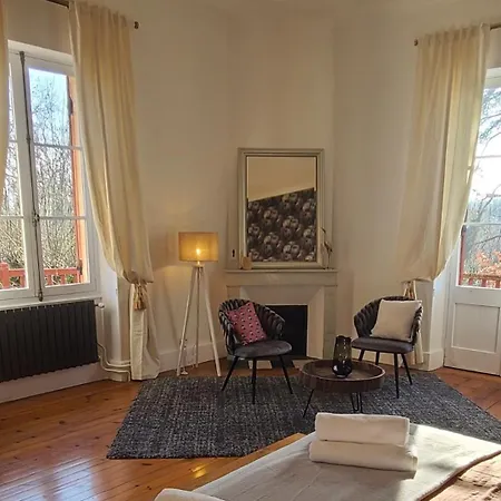 Le Manoir Du Moulin De Madame Couette-café *