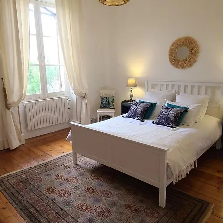 Le Manoir Du Moulin De Madame Bed & Breakfast