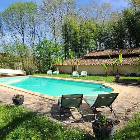Le Manoir Du Moulin De Madame Frühstückspension
