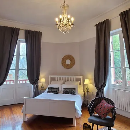 Le Manoir Du Moulin De Madame ベッド・アンド・ブレックファスト 3*