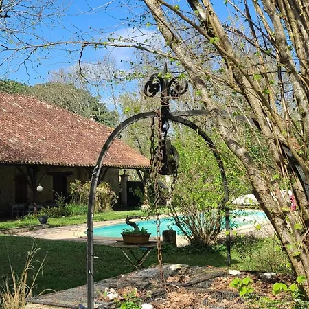 Le Manoir Du Moulin De Madame Отель типа 