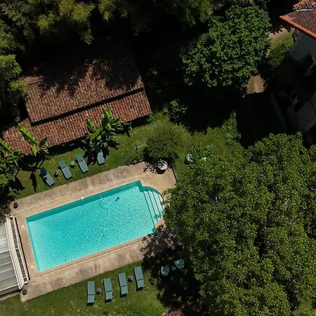 ベッド・アンド・ブレックファスト Le Manoir Du Moulin De Madame 3*