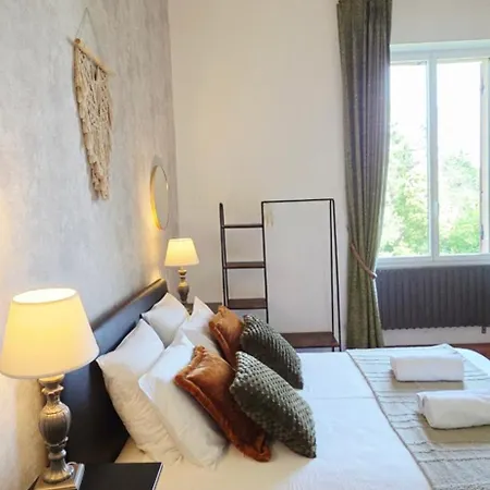 Le Manoir Du Moulin De Madame