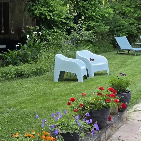 Le Manoir Du Moulin De Madame Отель типа 